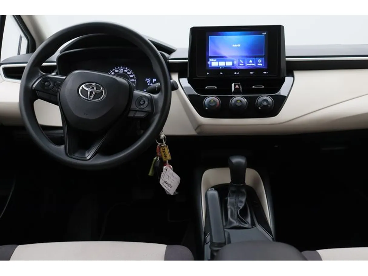 Car image 15