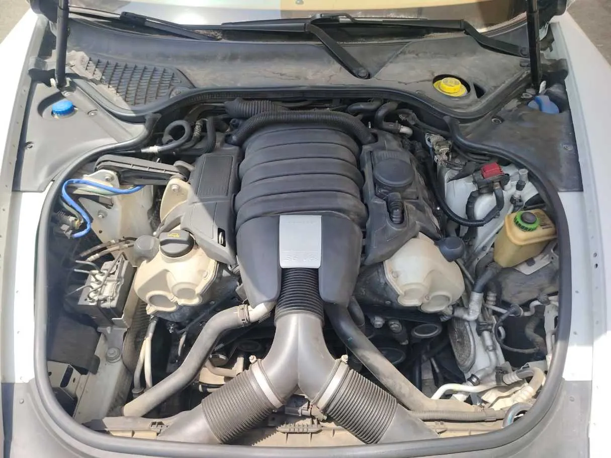 Car image 48
