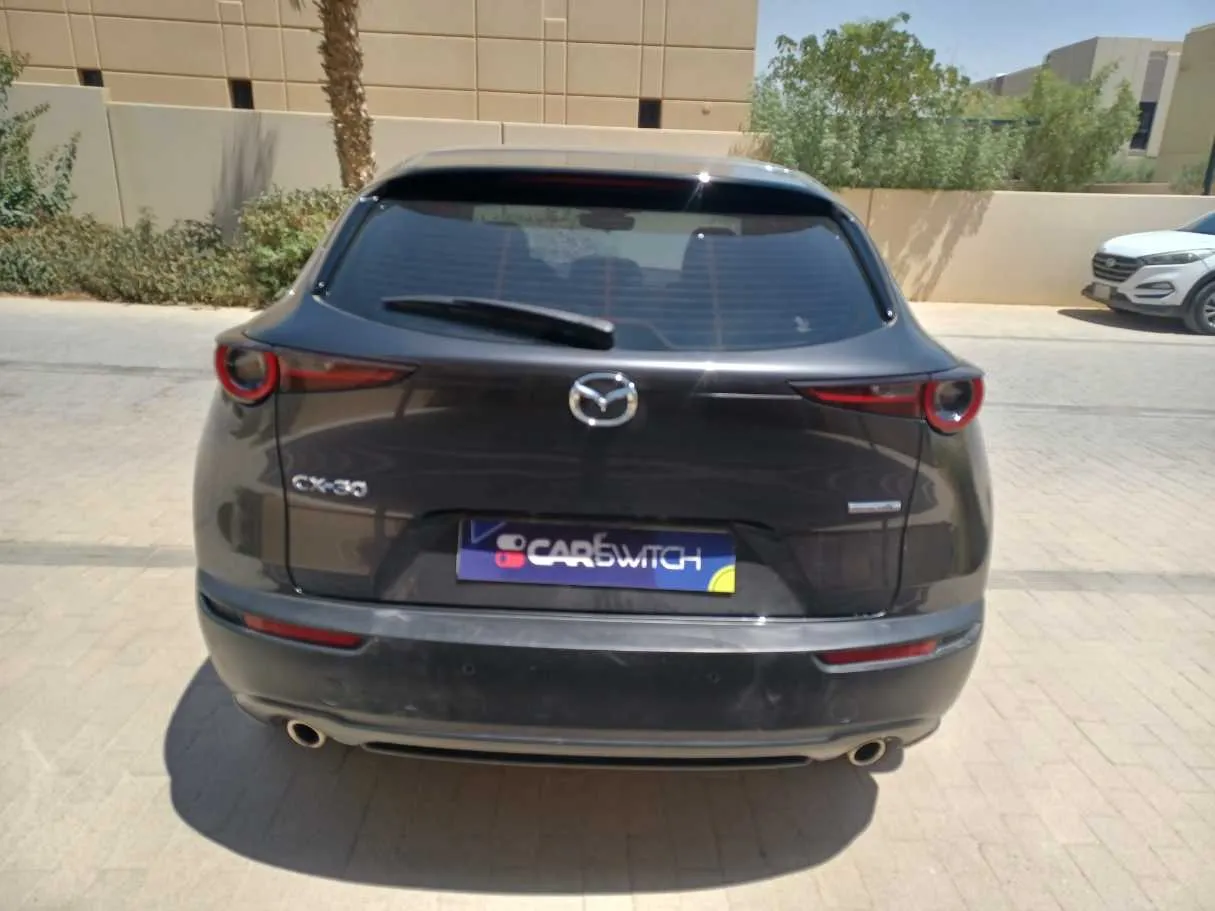Car image 6