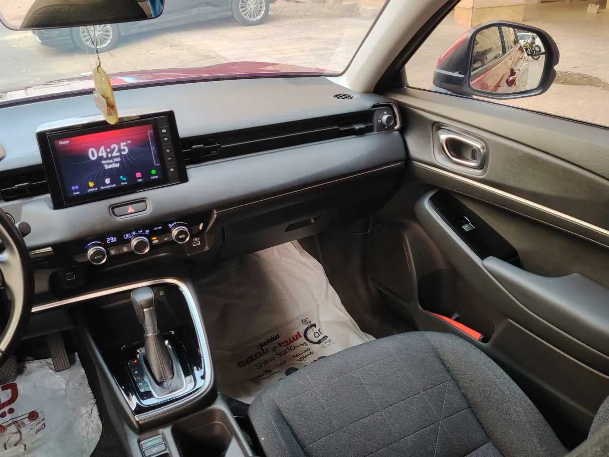 Car image 20