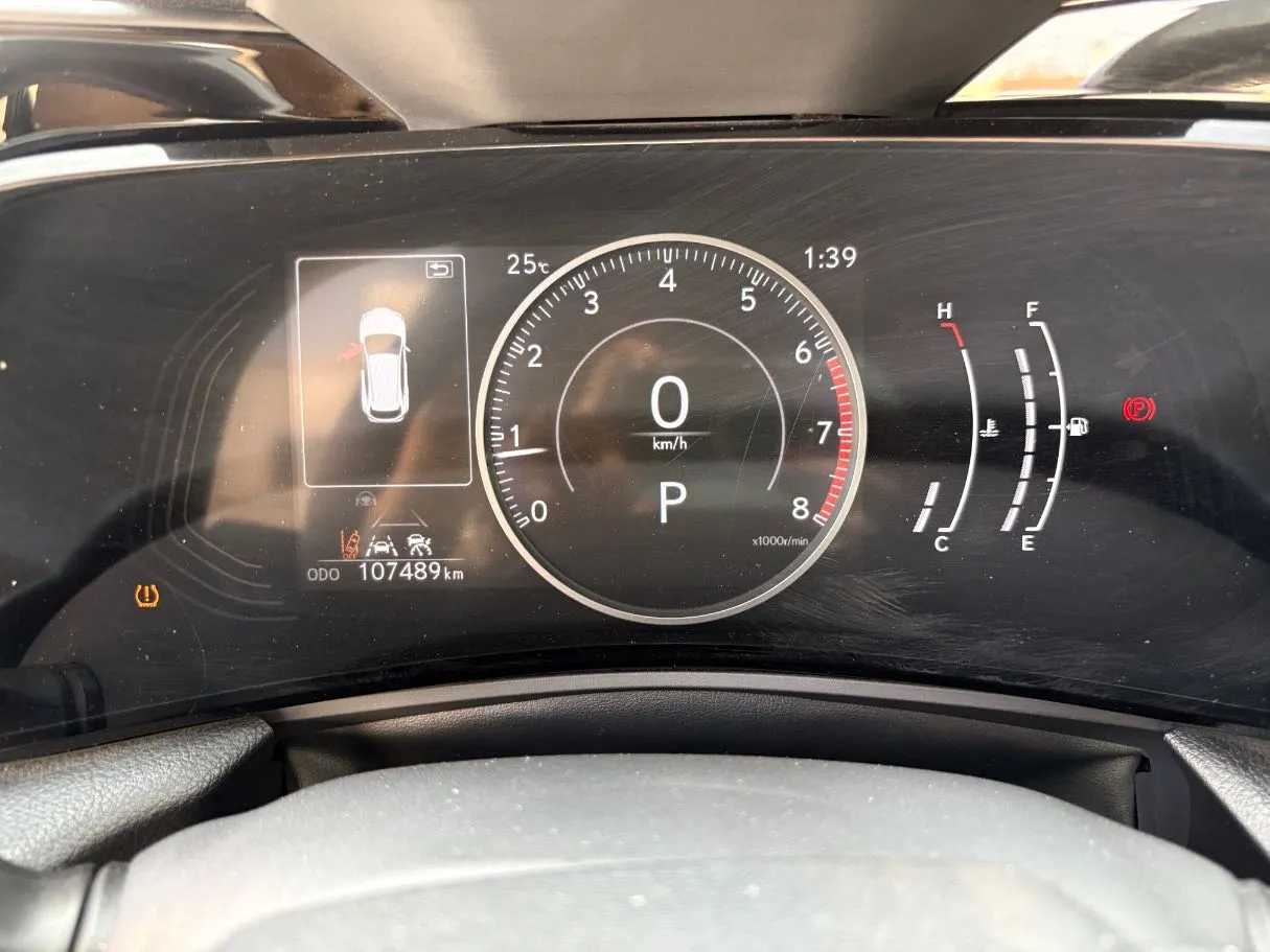 Car image 24