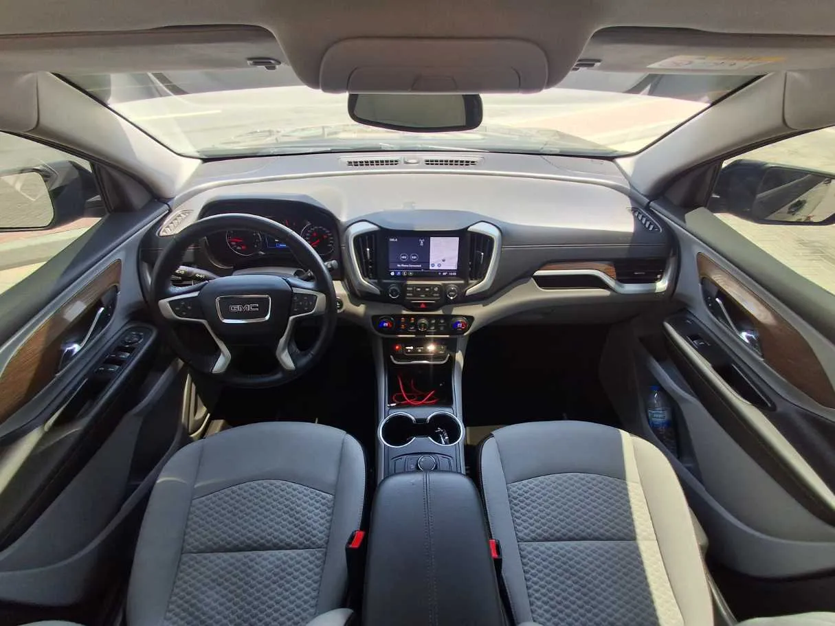Car image 13