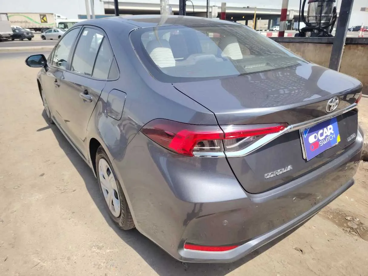 Car image 7