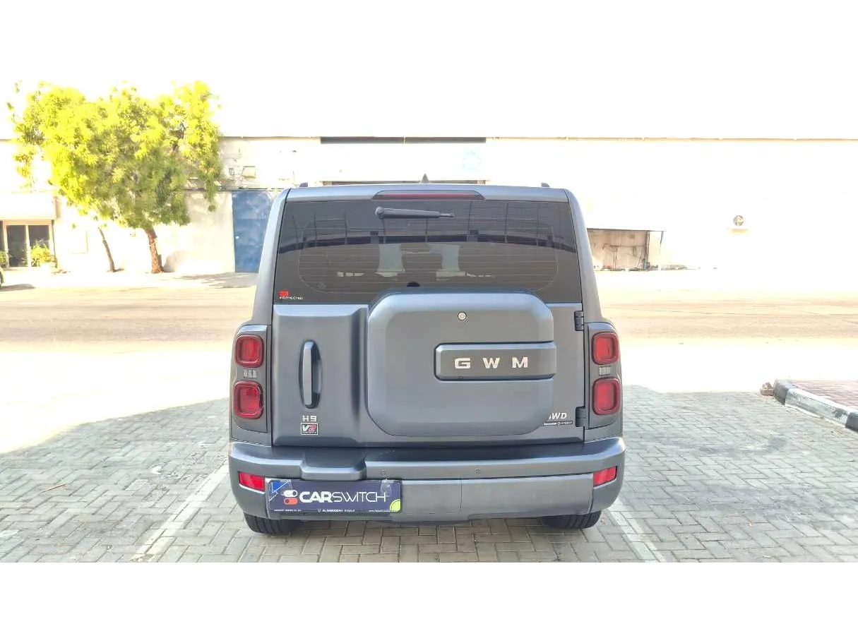 Car image 6