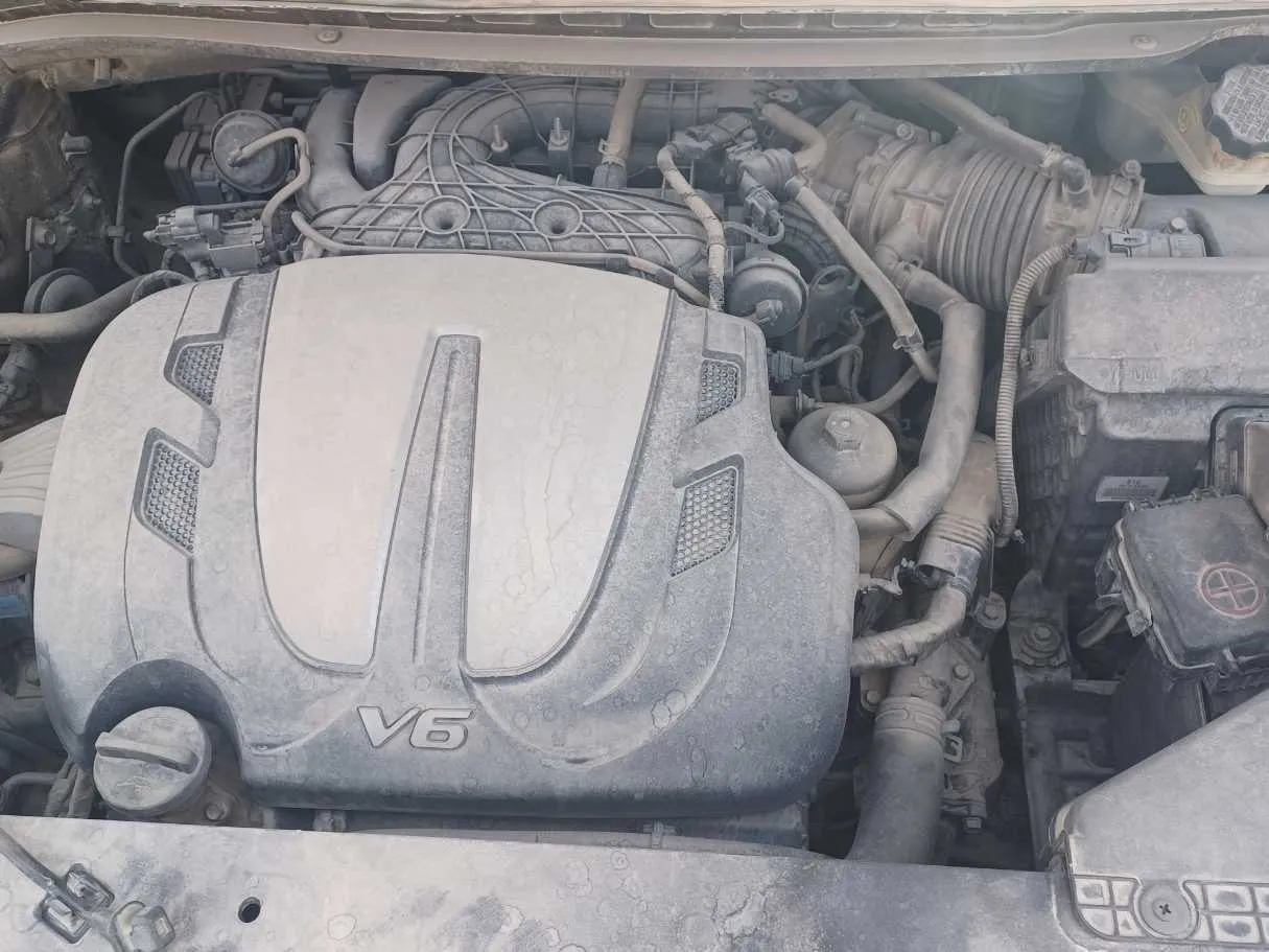 Car image 21