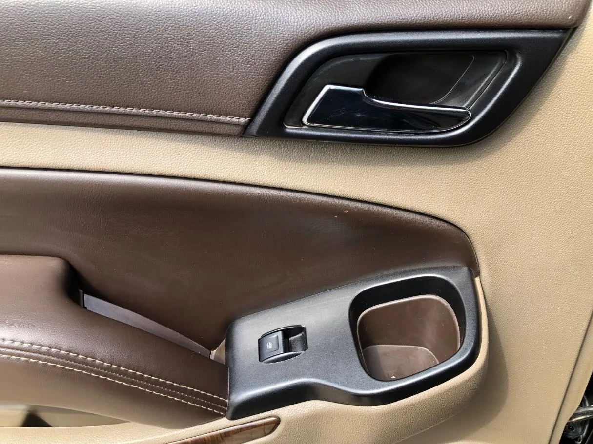 Car image 20