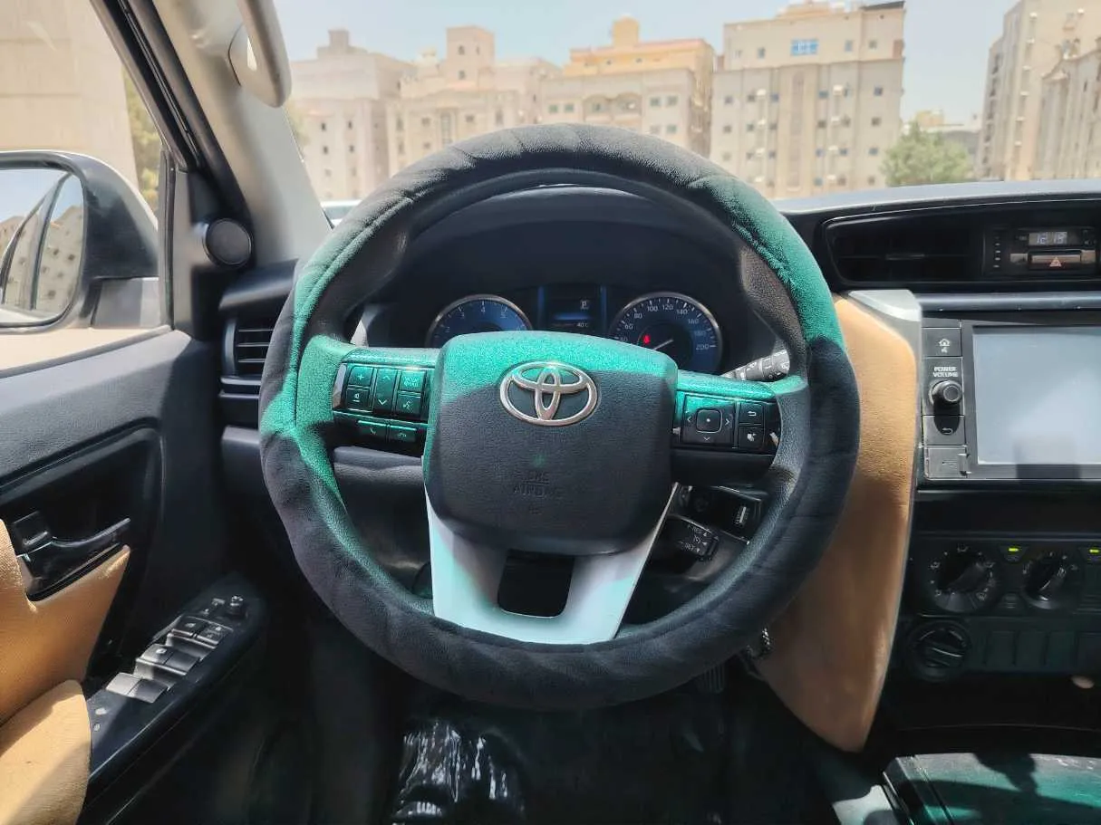 Car image 22