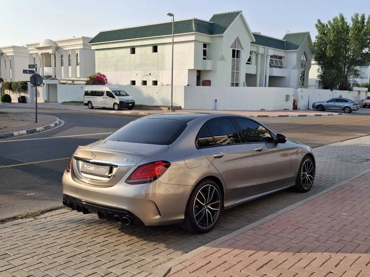 Car image 7