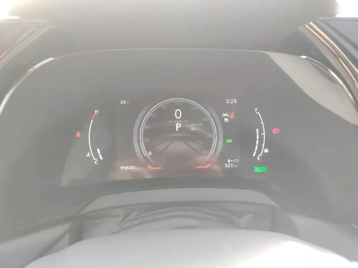 Car image 26