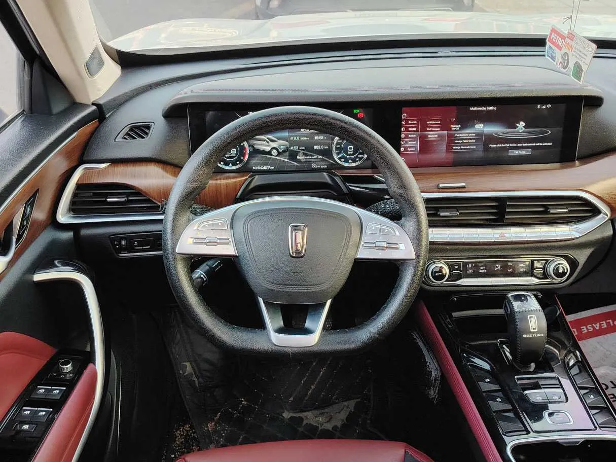 Car image 23