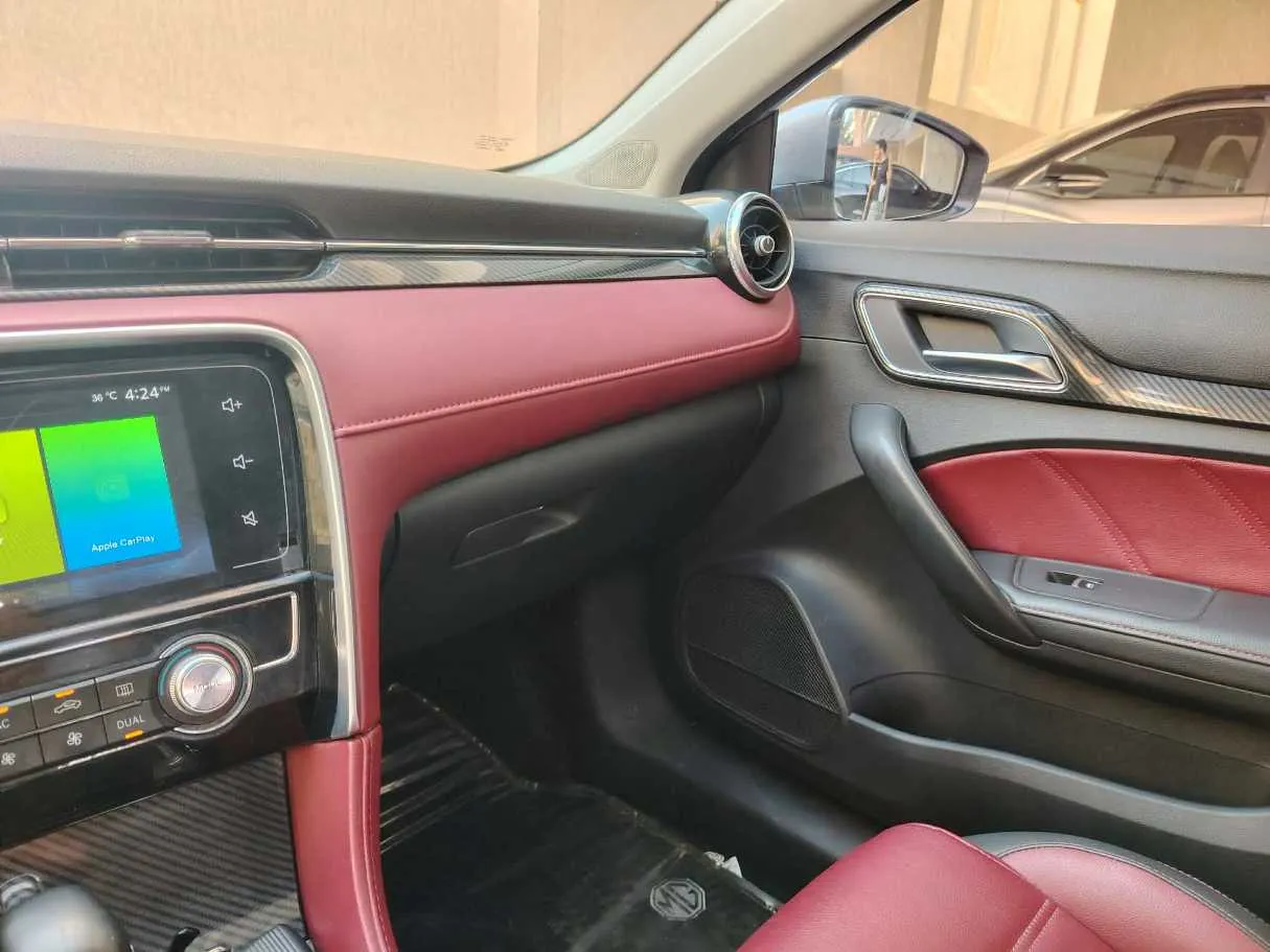 Car image 22