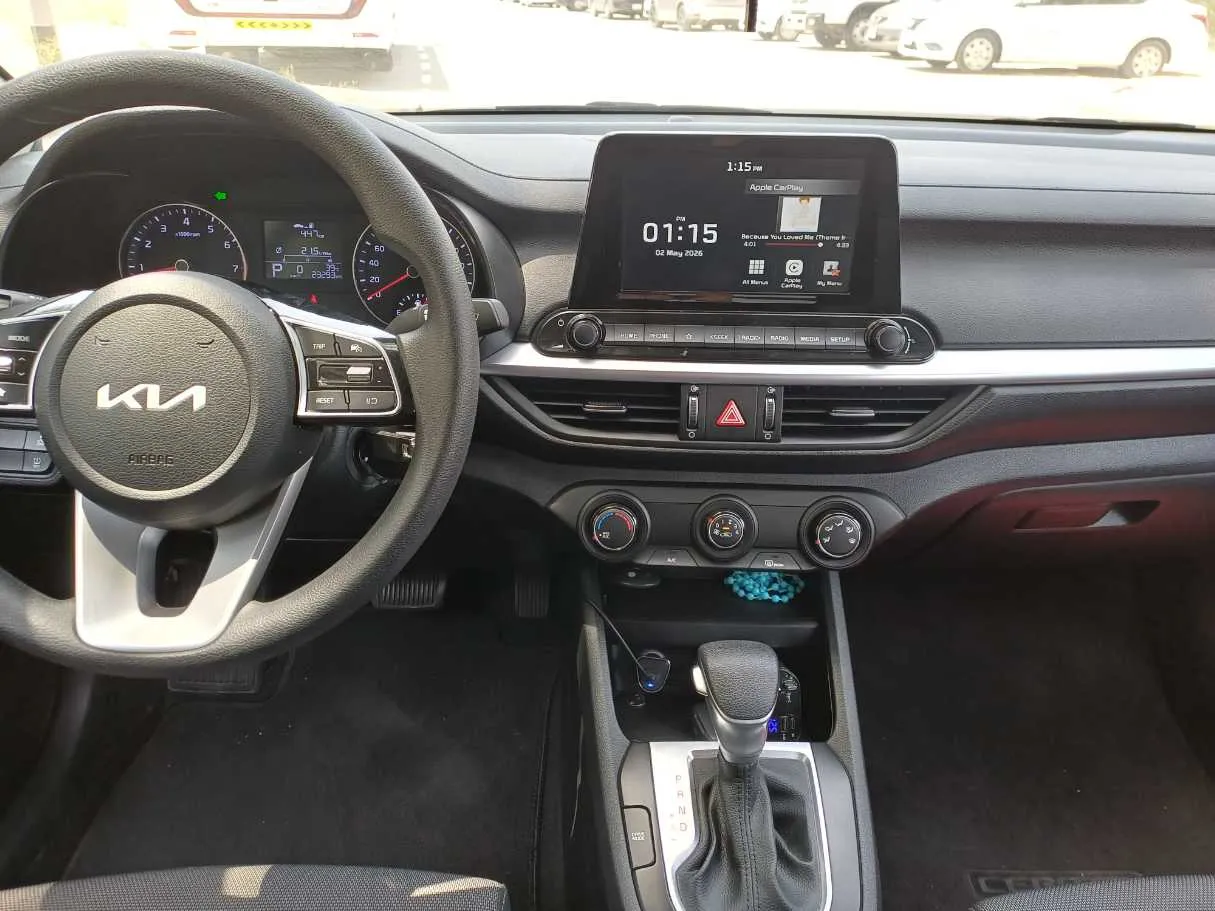 Car image 17