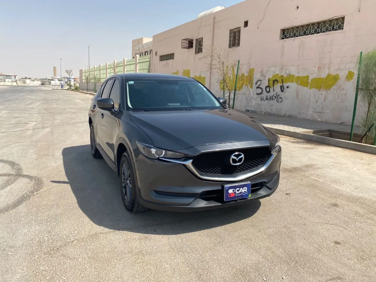 Car image 3