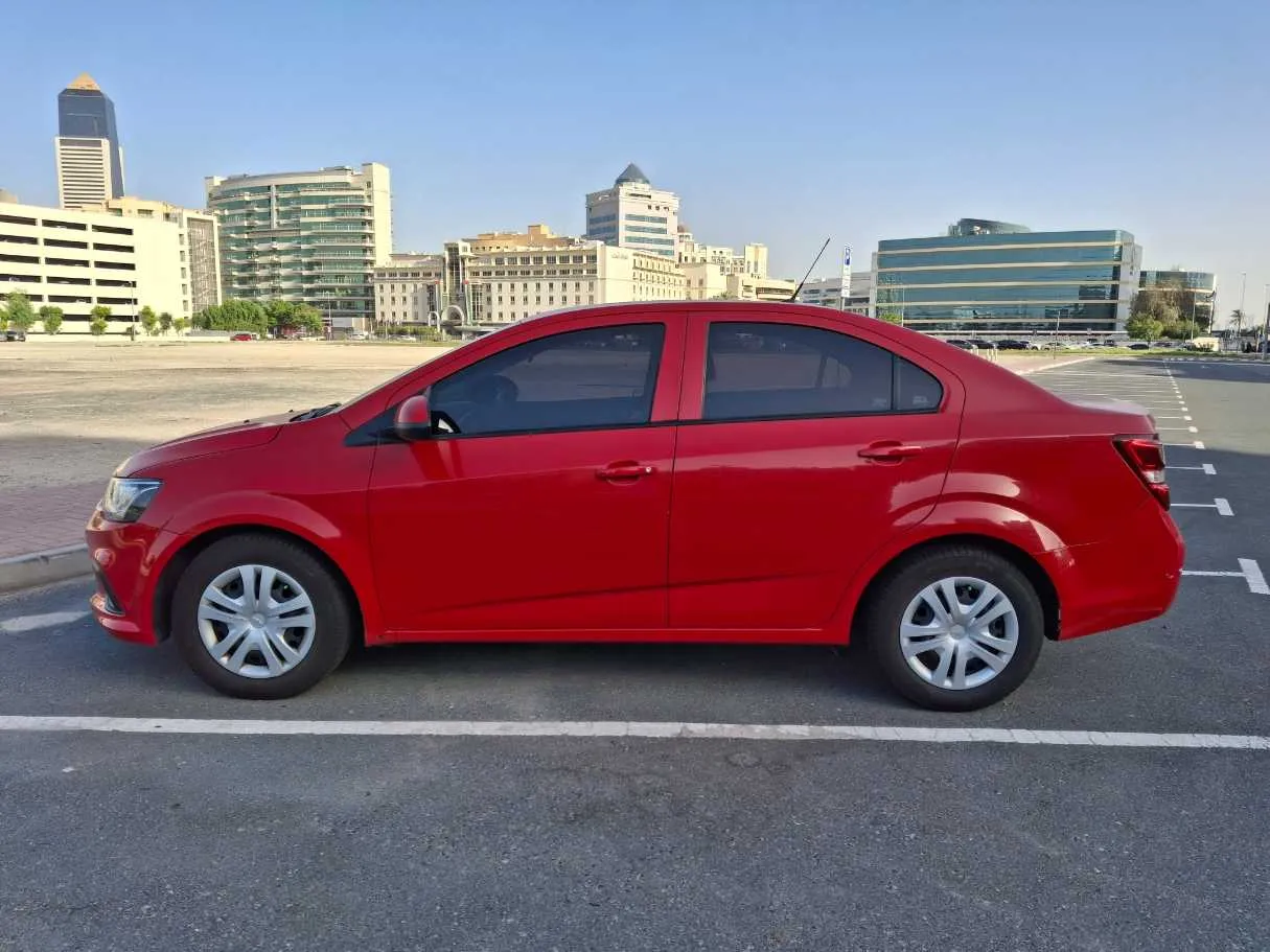 Car image 8