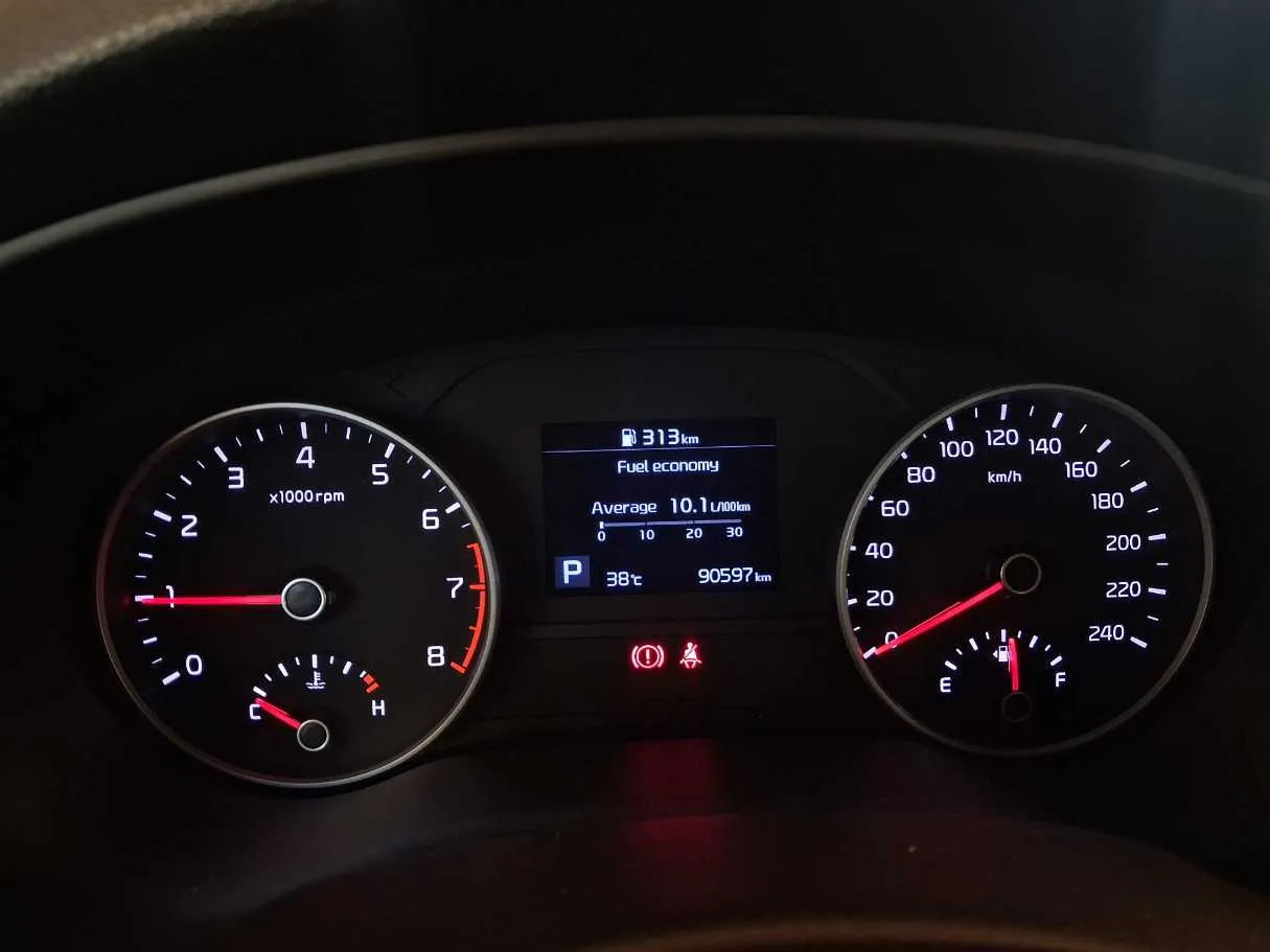 Car image 17