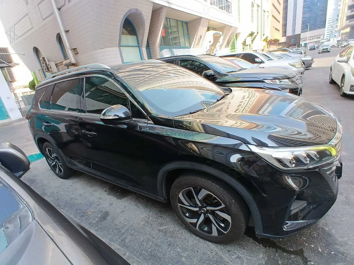 Car image 8