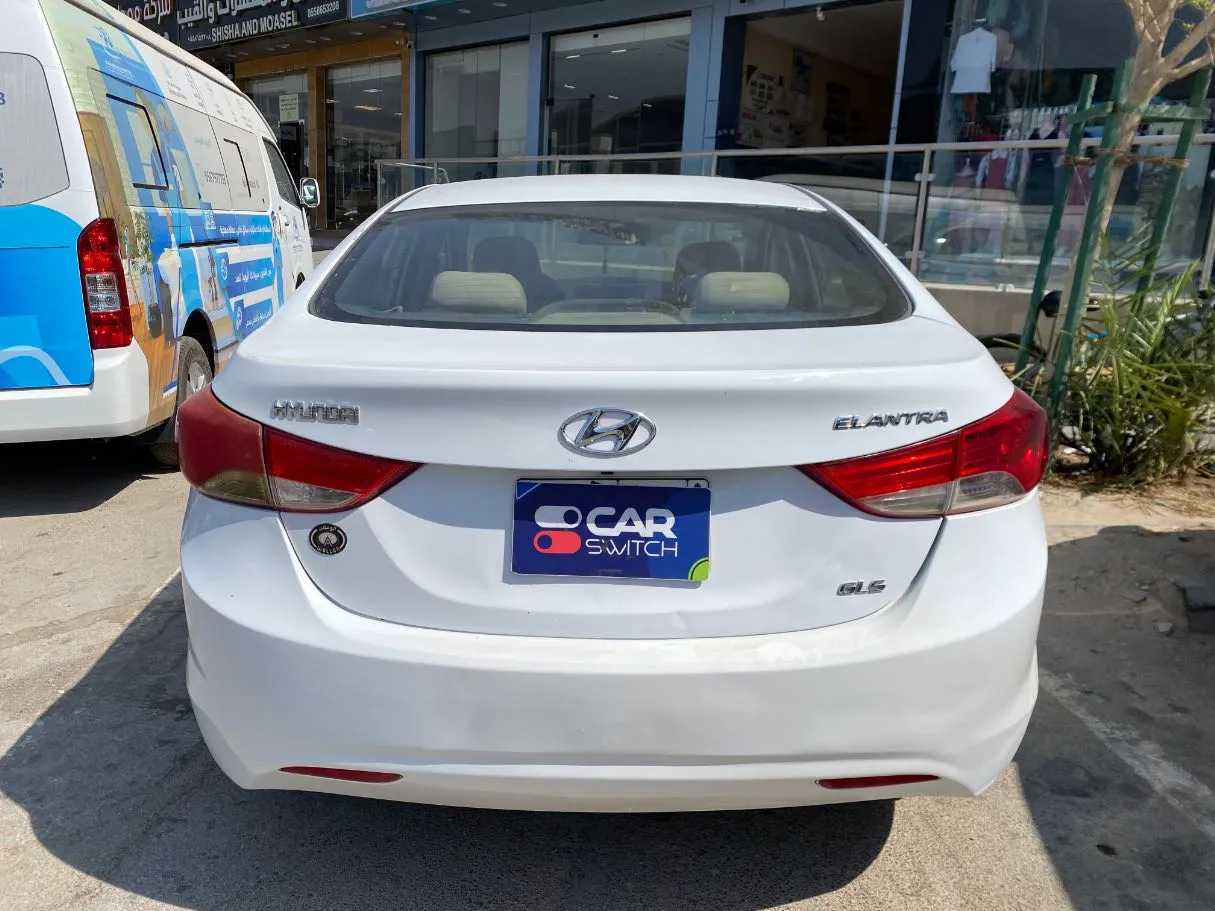 Car image 5