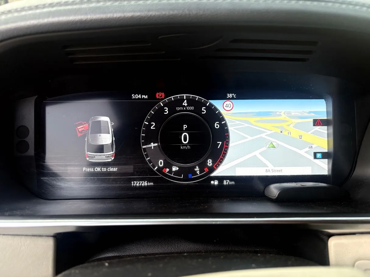 Car image 23