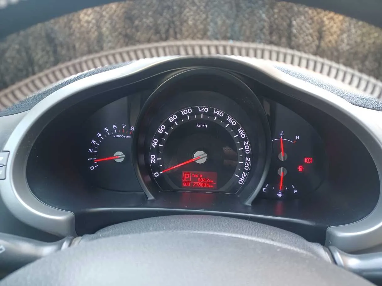 Car image 17