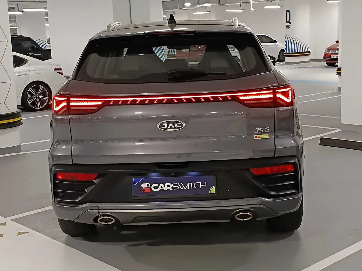 Car image 6