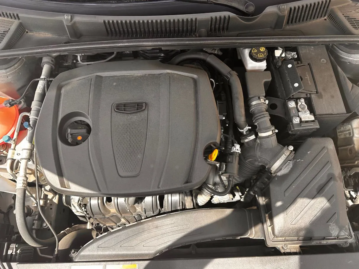 Car image 27