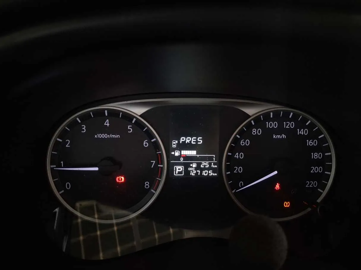 Car image 18