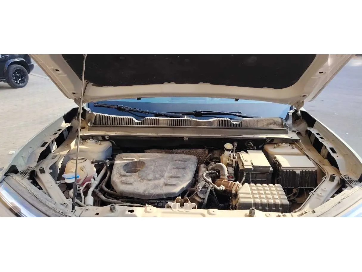 Car image 30