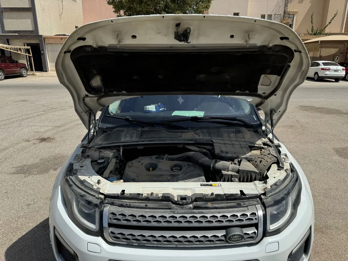 Car image 26