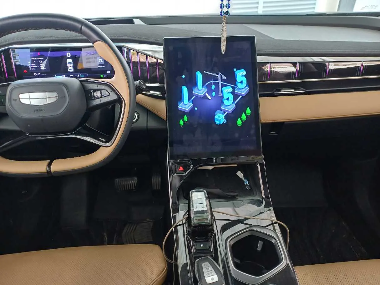 Car image 16