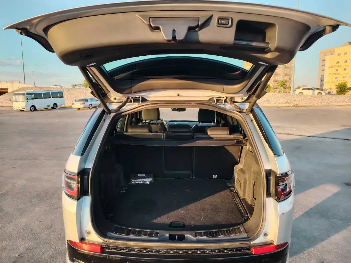 Car image 22