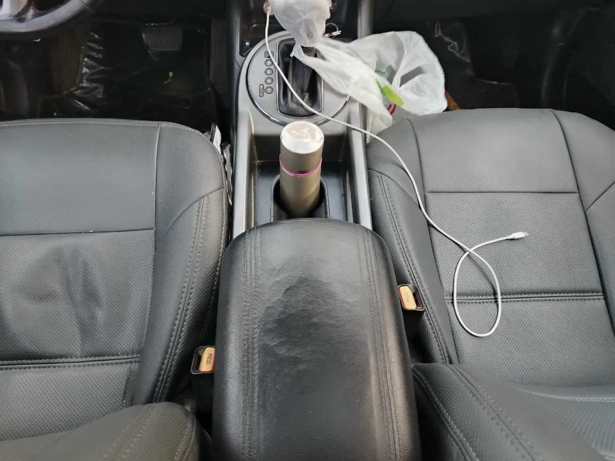 Car image 21