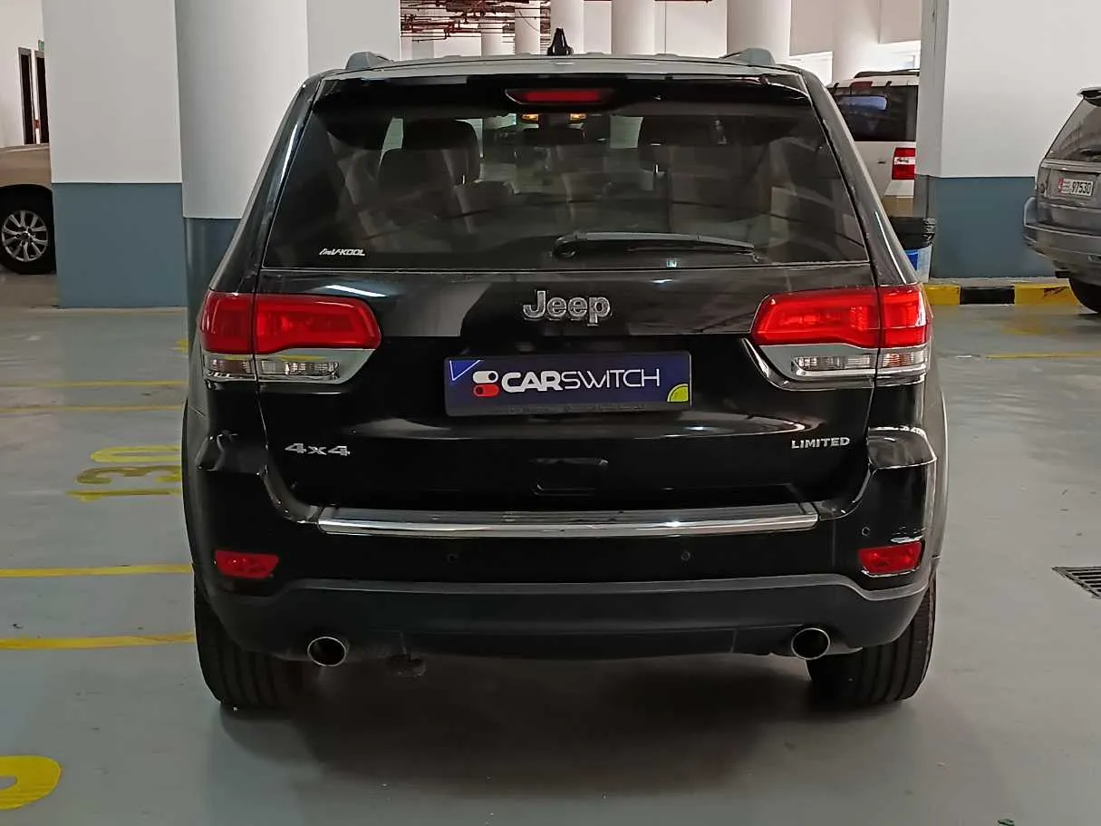 Car image 6
