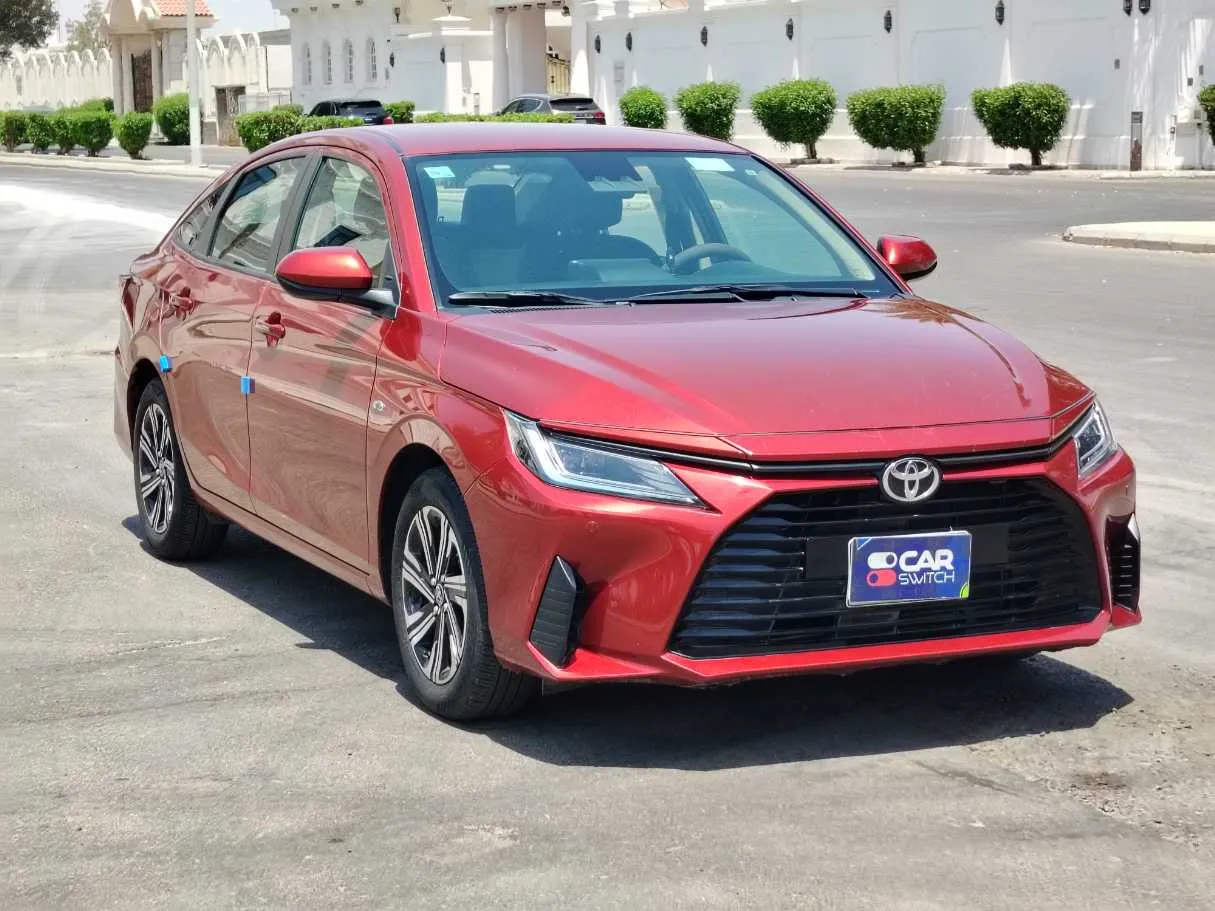 Car image 3