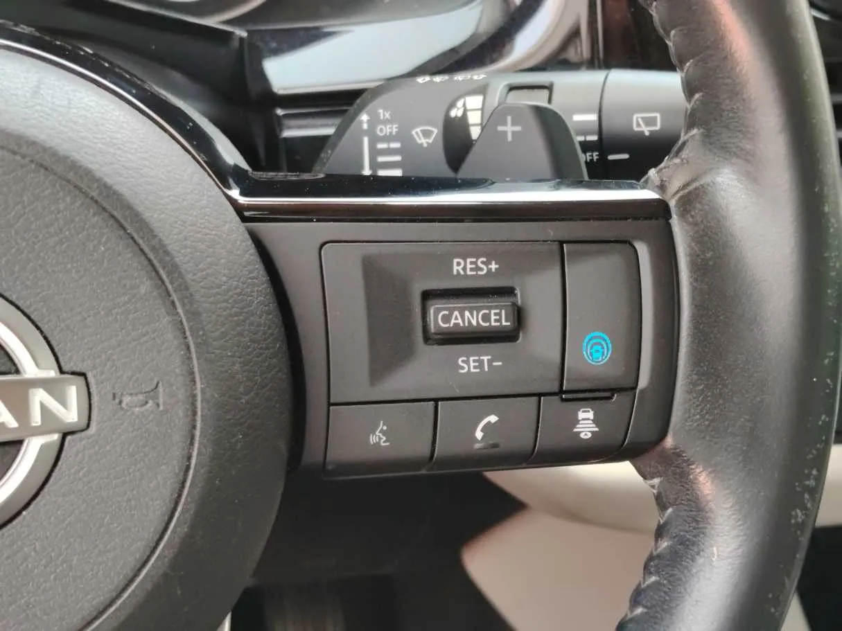 Car image 27