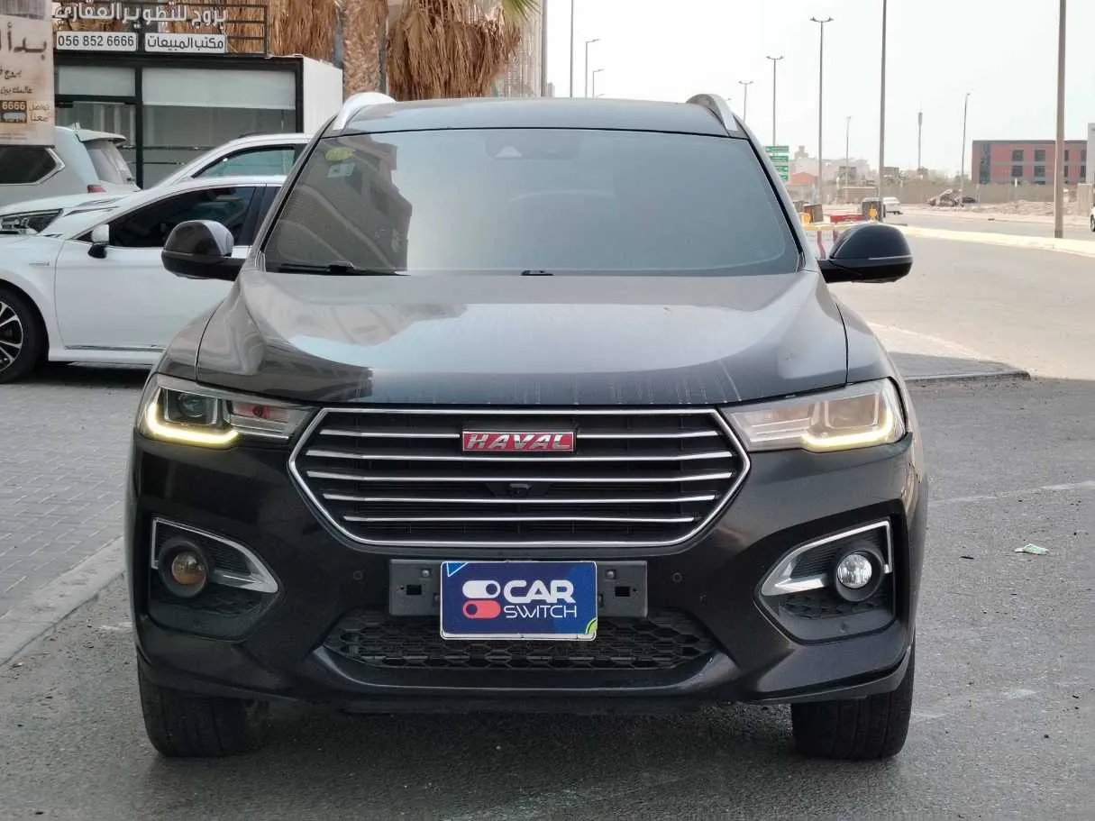 Car image 2