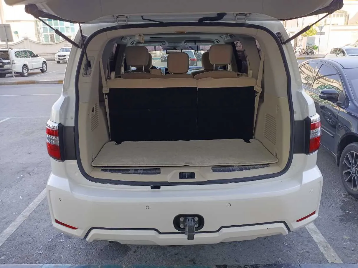 Car image 20
