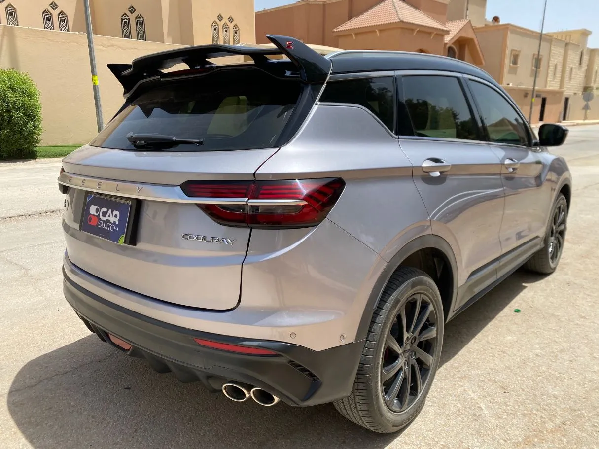 Car image 5