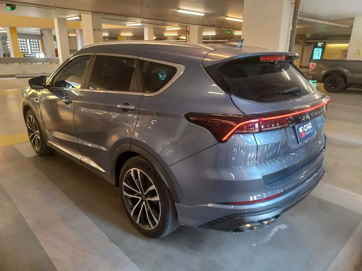 Car image 7