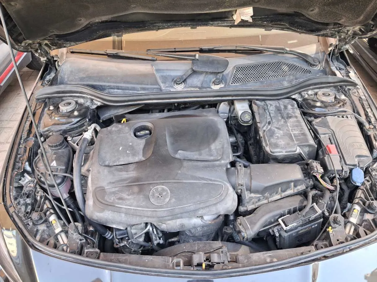 Car image 20