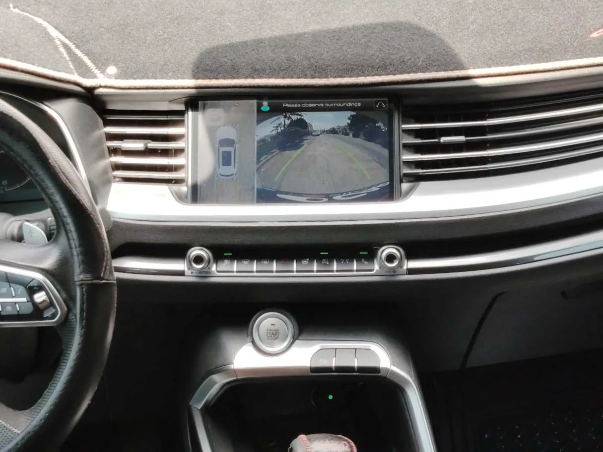 Car image 21