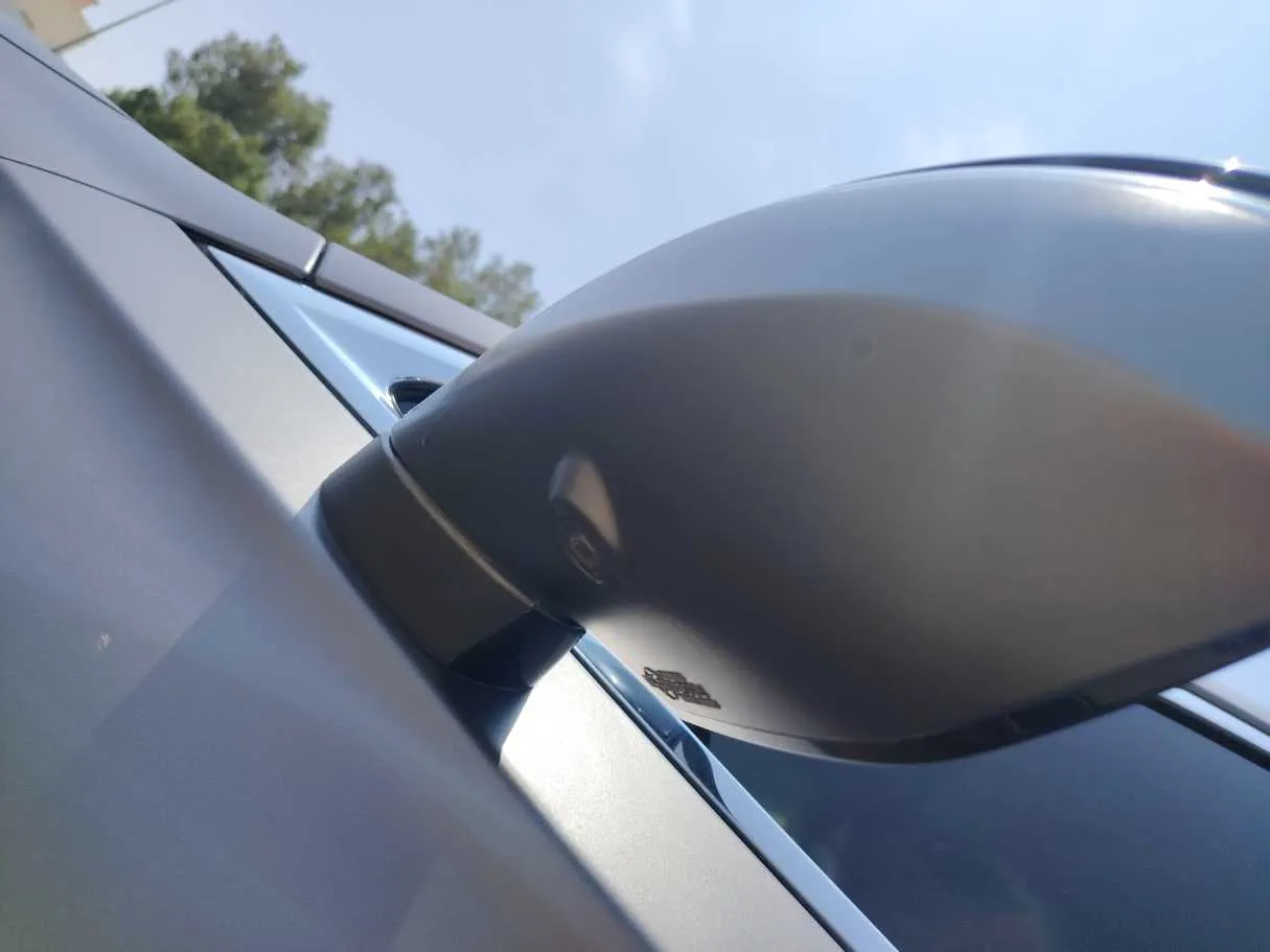Car image 39