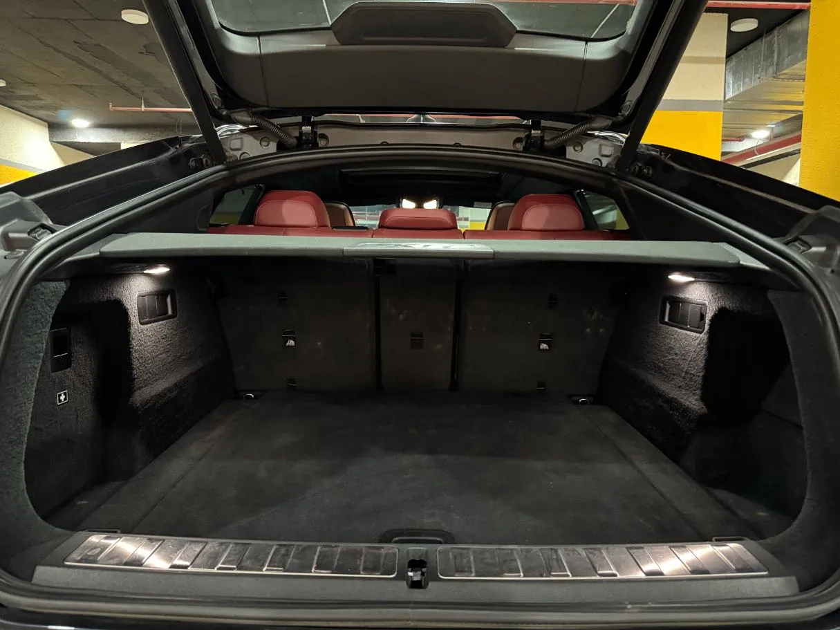 Car image 22