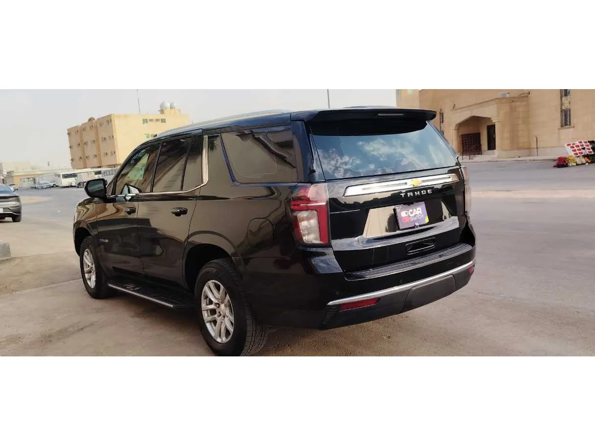 Car image 6