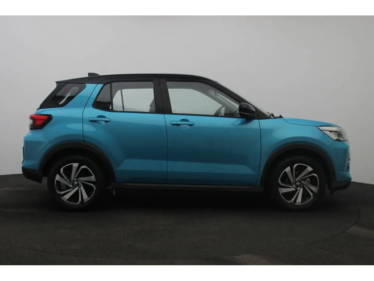 Car image 13
