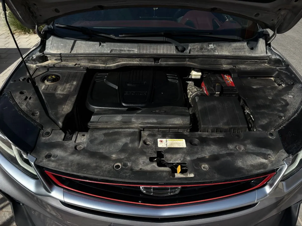 Car image 30