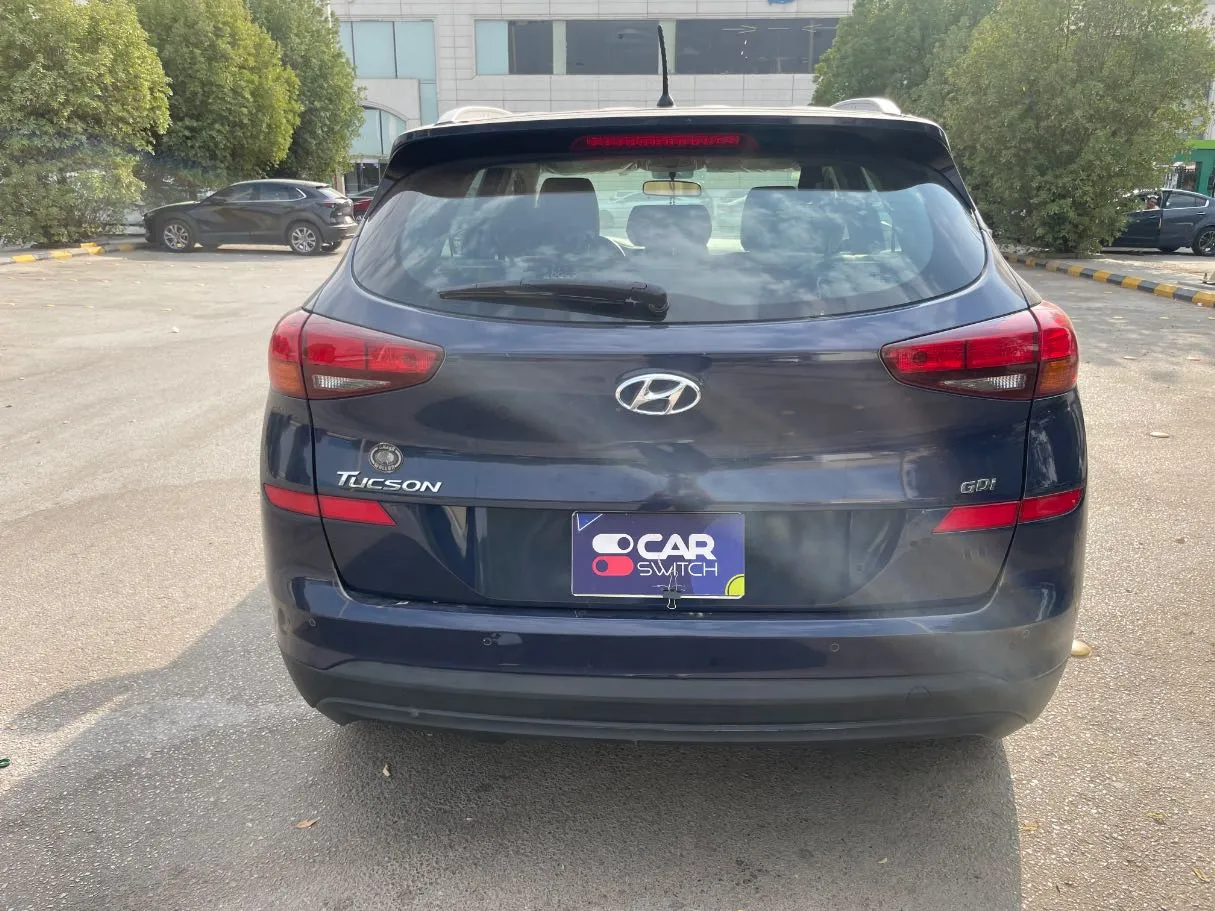 Car image 6