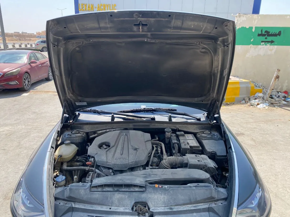 Car image 27