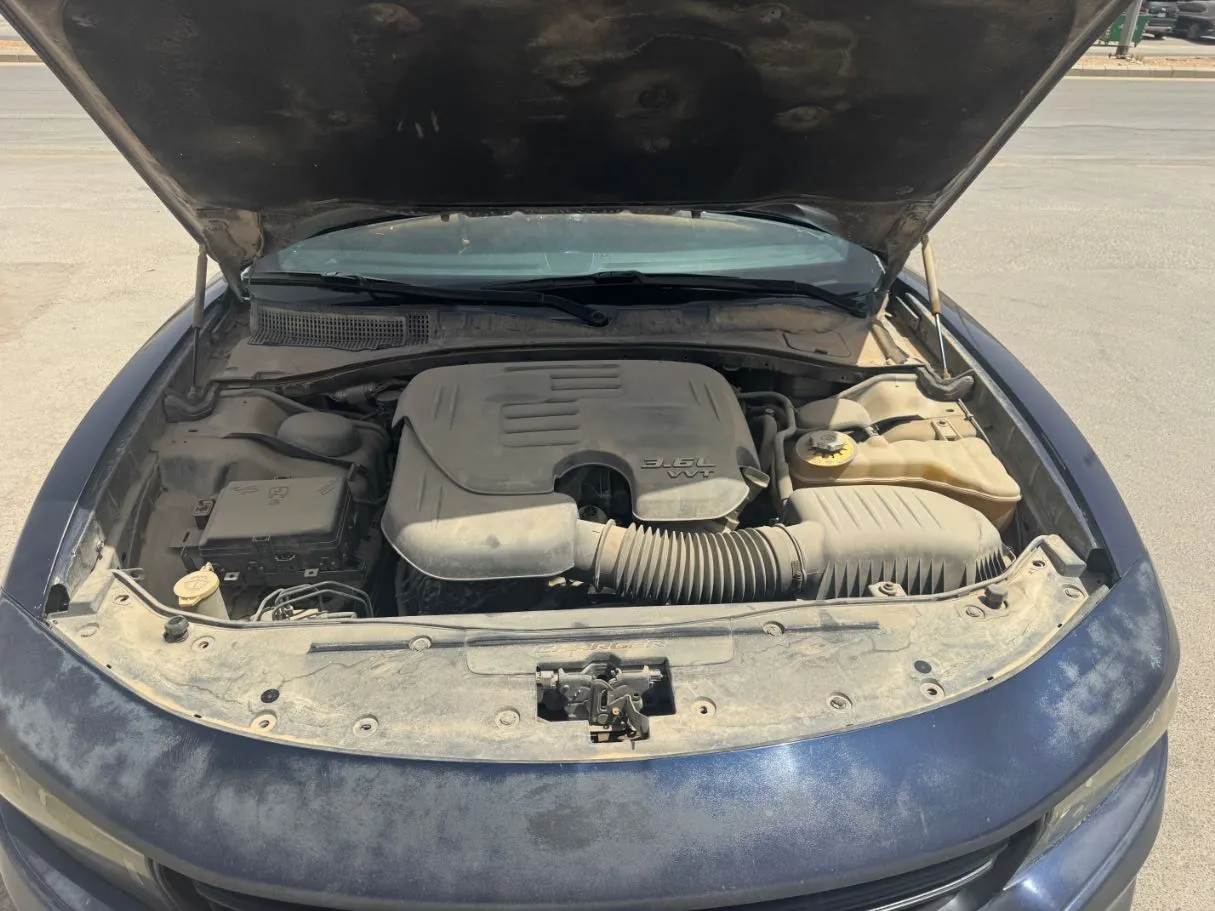 Car image 23
