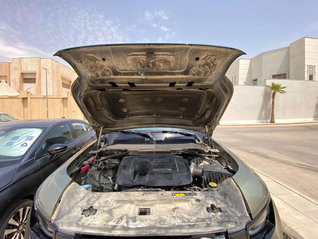 Car image 28