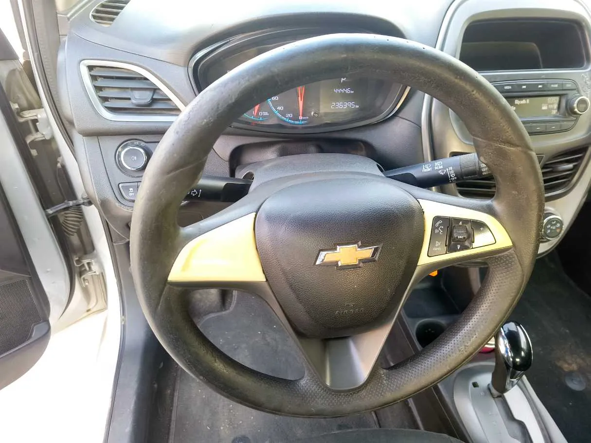 Car image 20